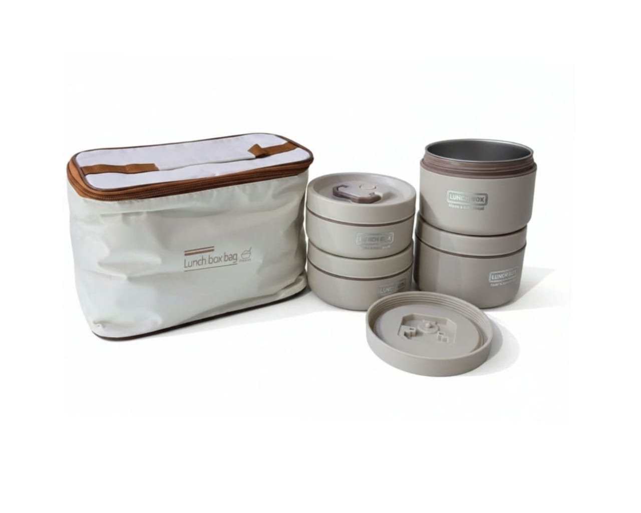 4 piece lunchbox set with a bag