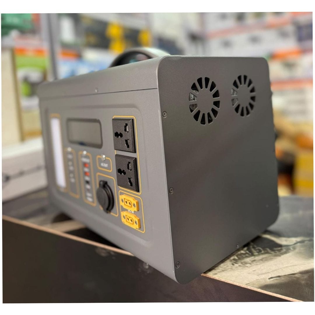 Quarke 2,800w portable power station